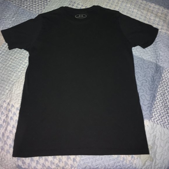 Under Armour Shirt - Picture 3 of 3